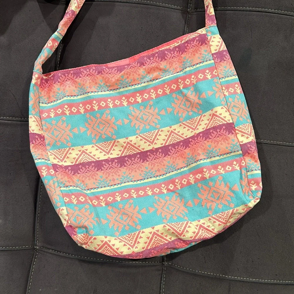 Large Multicolor Pastel Aztec Pattern Shoulder Bag - Picture 8 of 15